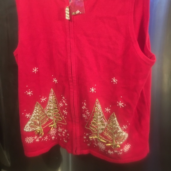 🎄Quacker Factory Vest $30 or $25 w/offer - Picture 2 of 5